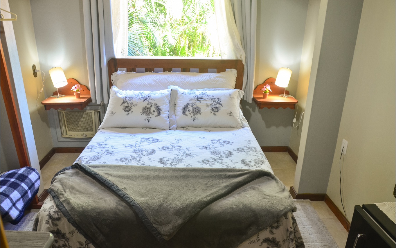 Pousada Dom Ângelo - Paraty RJ - Suíte Cinza