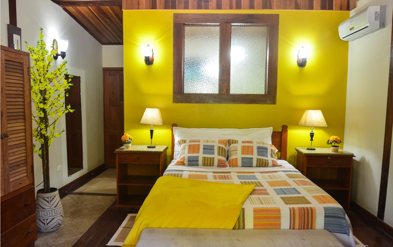 Pousada Dom Ângelo - Paraty RJ - Suíte Mostarda