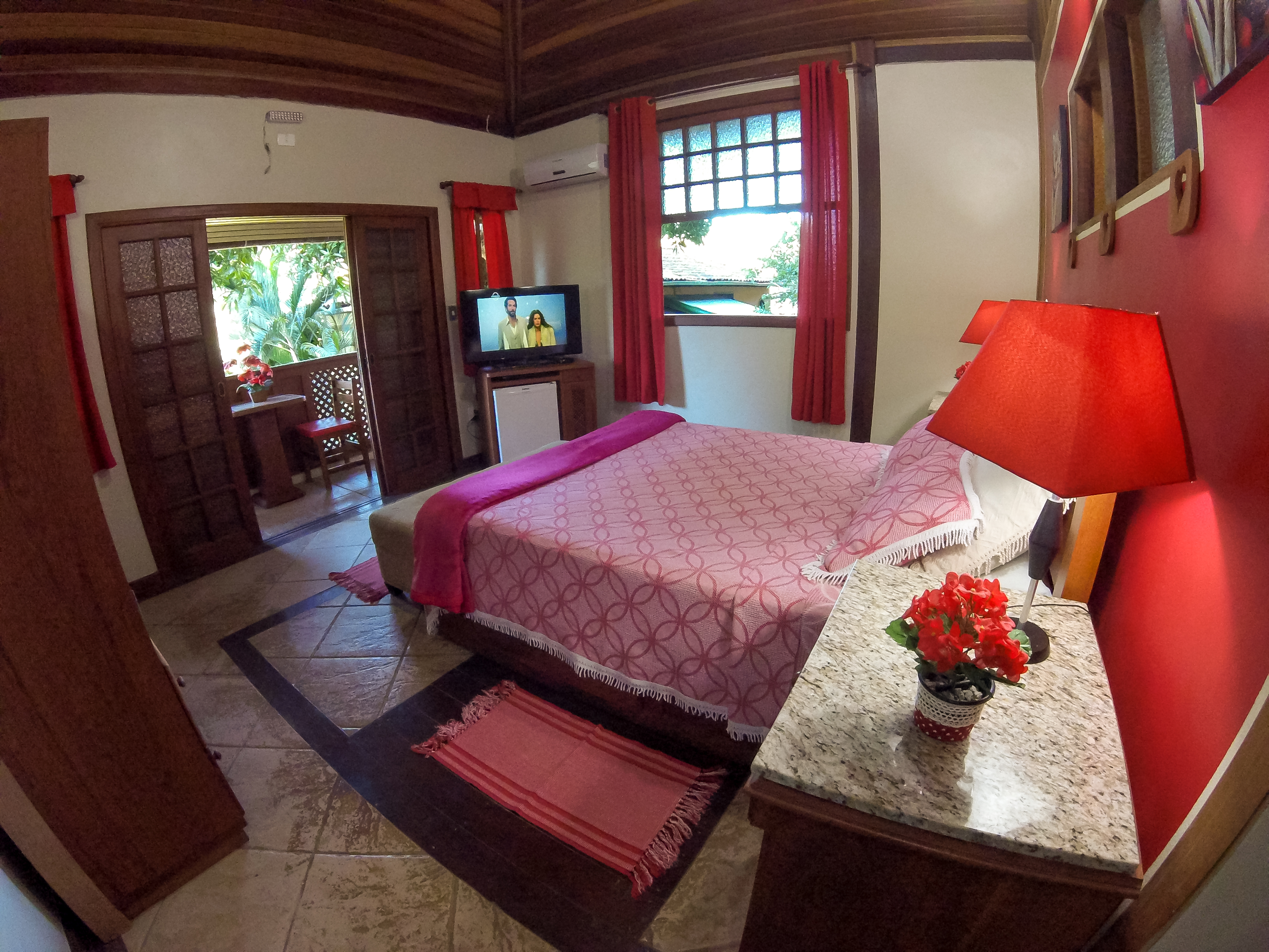 Pousada Dom Ângelo - Paraty RJ - Suíte Vermelho