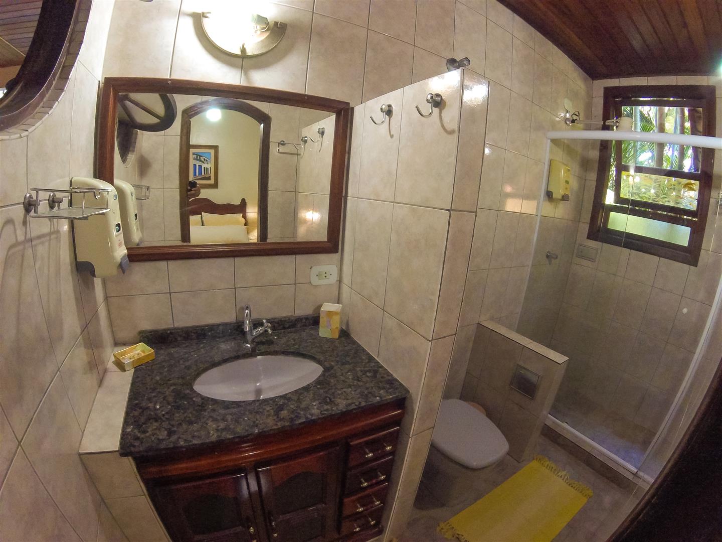 Pousada Dom Ângelo - Suíte Amarela  